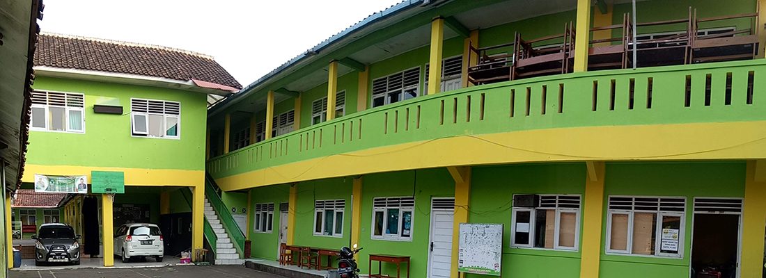 Slide Bangunan Sekolah
